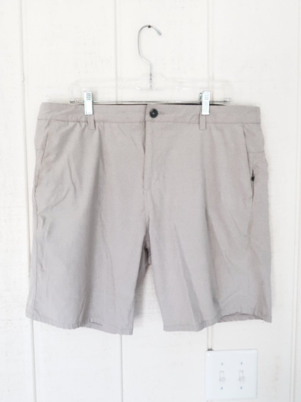 Vuori Aim Men's Chino Shorts | 36" Waist